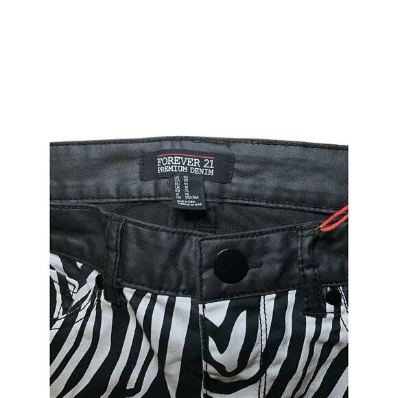 Forever 21 Premium Skinny Ankle Jeans Women's 30 White Black Denim Zebra Print - Picture 7 of 7